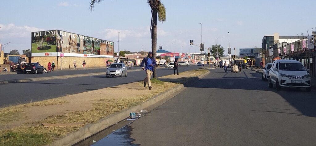 Vibes on Main – Alex Billboard